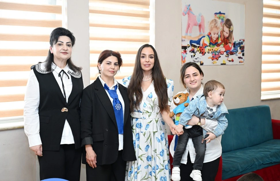 Leyla və Arzu Əliyevalar Şəkidə uşaq evi sosial xidmət müəssisəsində - FOTOLAR