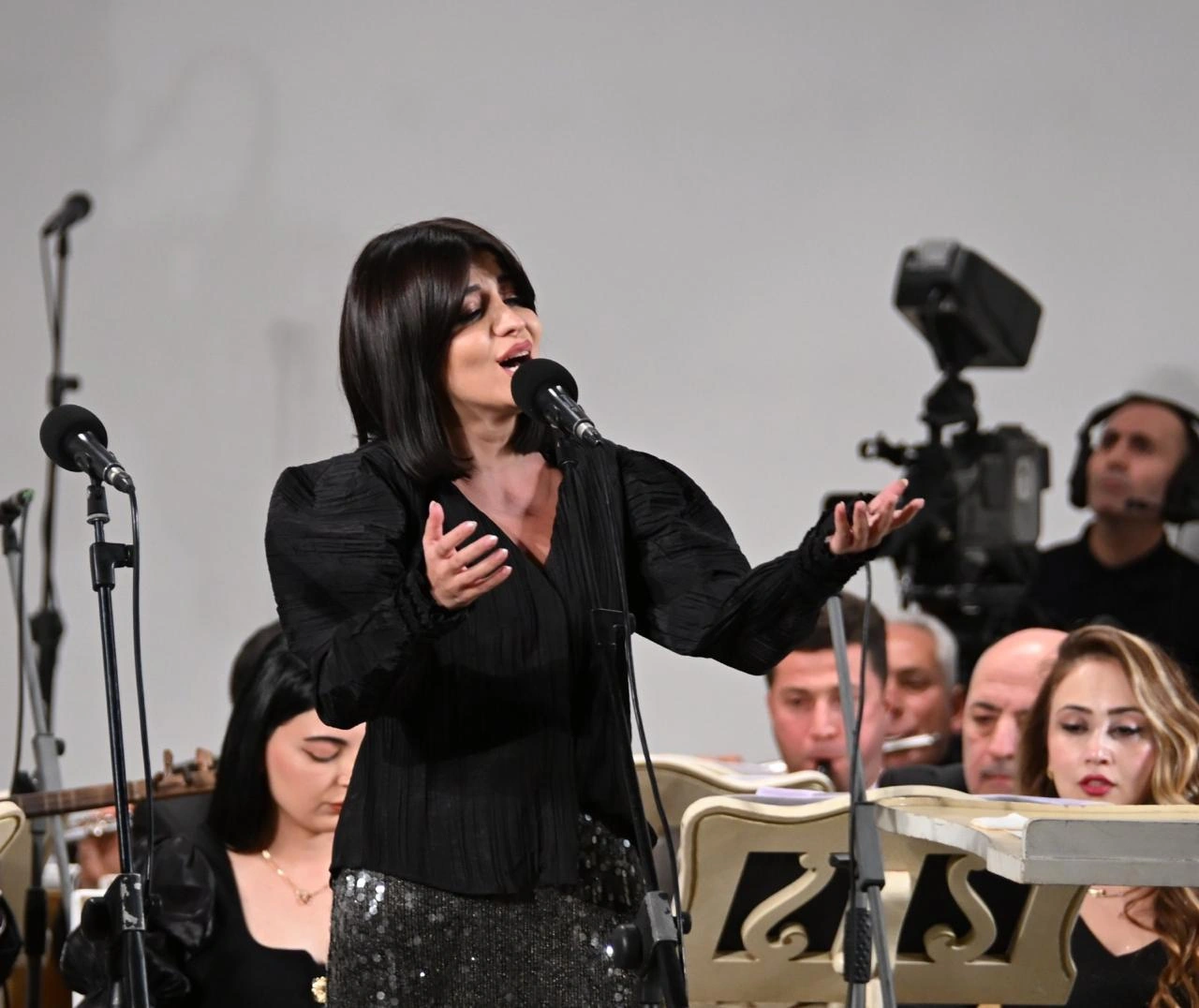 Xalq şairi Fikrət Qocanın 90 illiyinə həsr olunan konsert keçirildi - FOTOLAR