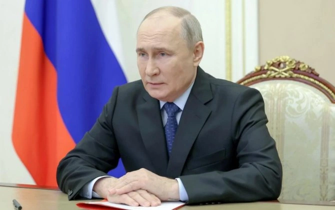 Putin üç gün ərzində Kiyevə zərbə endirməmək barədə göstəriş verib