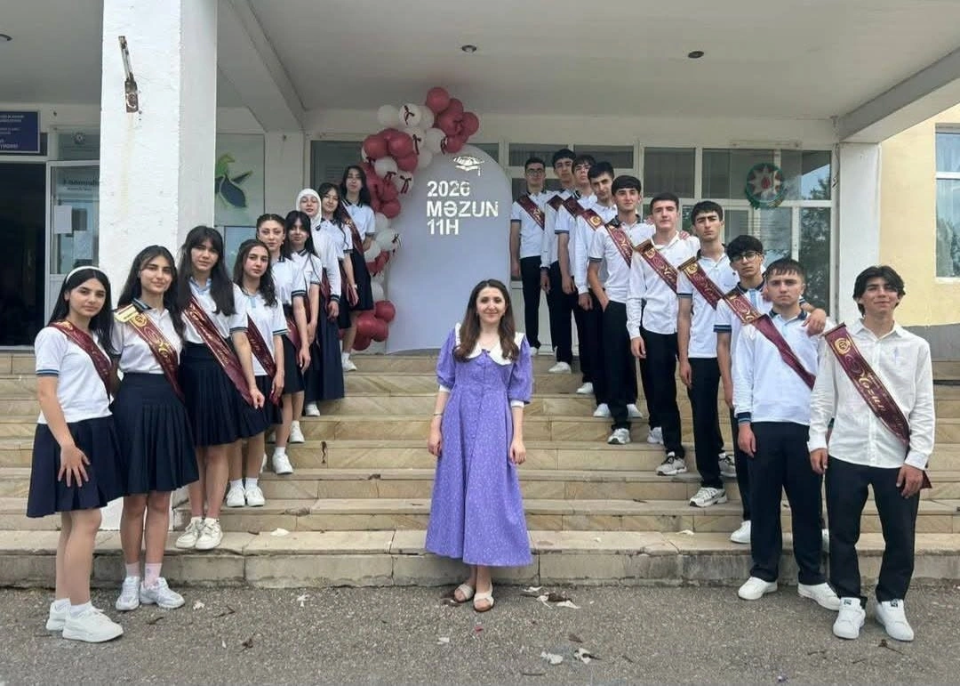 Azərbaycanda 5 sinfin bütün şagirdləri ali məktəbə qəbul oldu - FOTO