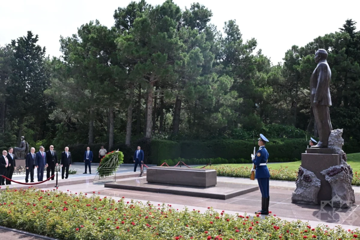 Fələstin dövlətinin baş naziri Fəxri xiyabanı ziyarət etdi - FOTO