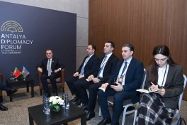 Ceyhun Bayramov portuqaliyalı həmkarı ilə görüşüb - FOTO