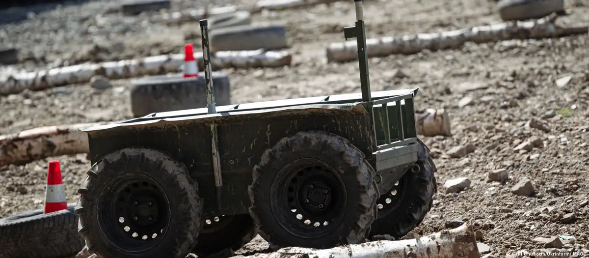 Ukrayna getdikcə daha çox əsgərlərin yerinə yerüstü robotlardan istifadə edir - Bloomberg