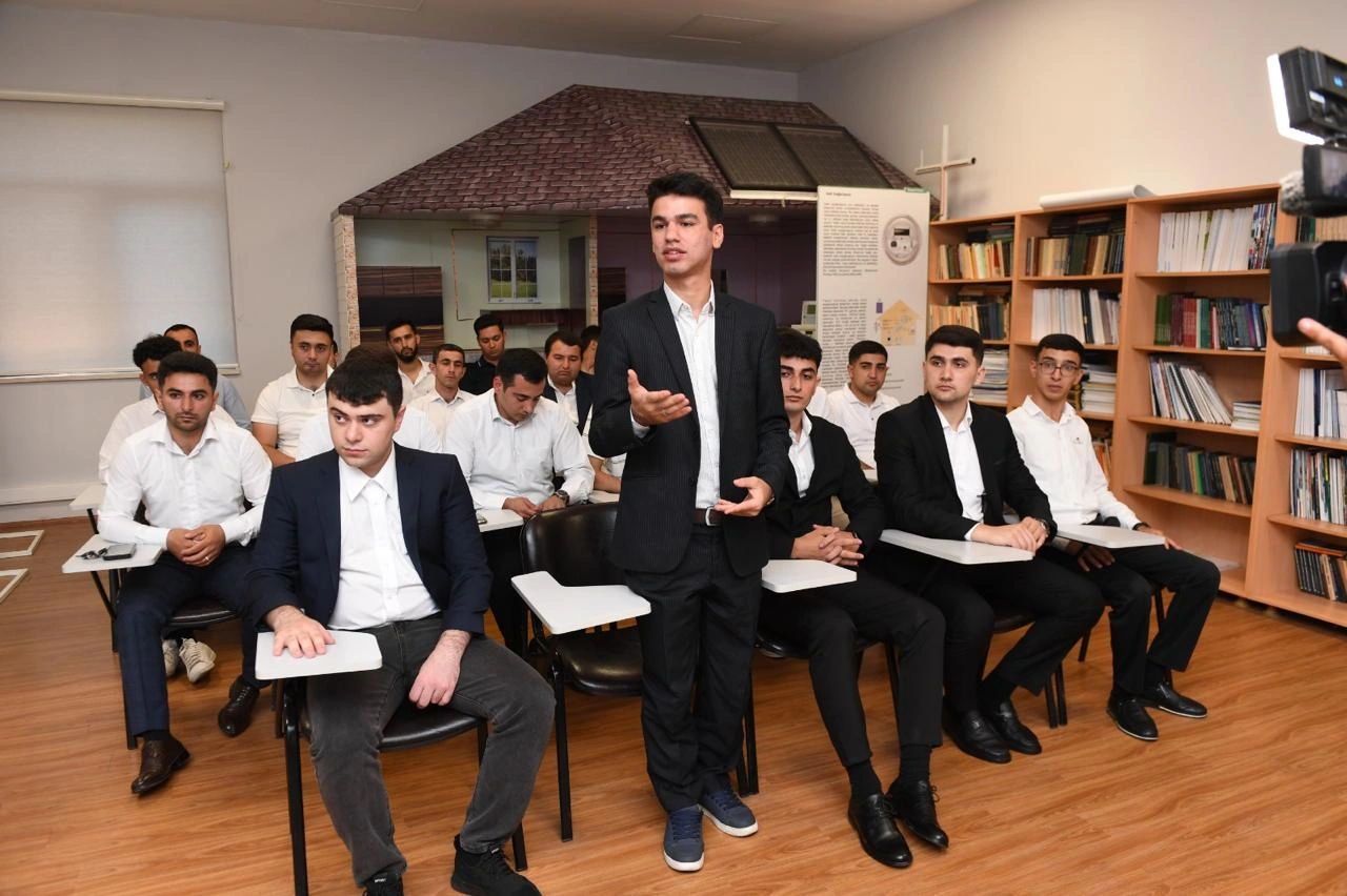 “Azərişıq” və Agentliyin birgə layihəsi: İşsizlər yeni imkanlar əldə edib -FOTOLAR