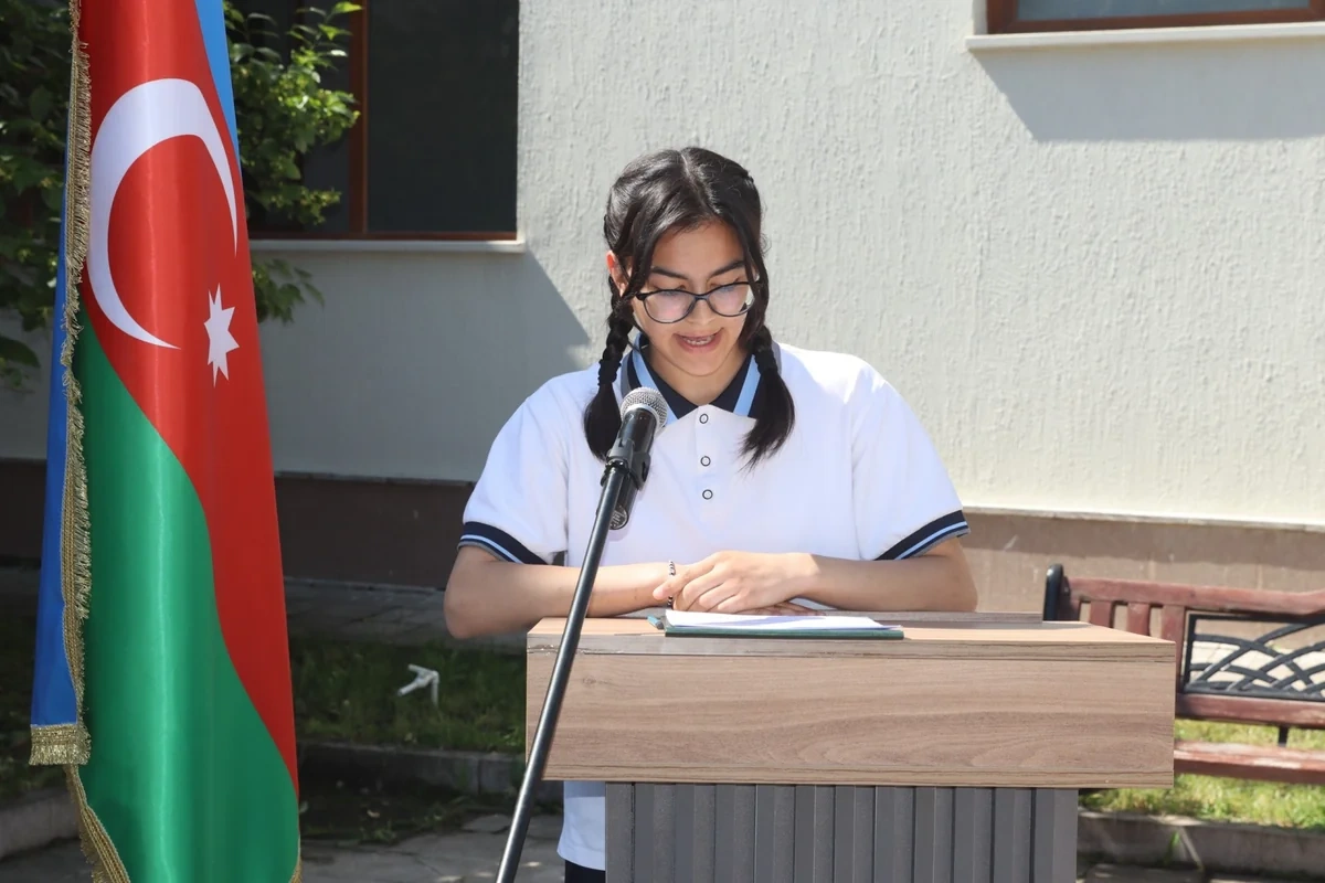 Xankəndi, Xocalı və Ağdərə məktəblərində "Son zəng" çalındı - FOTO