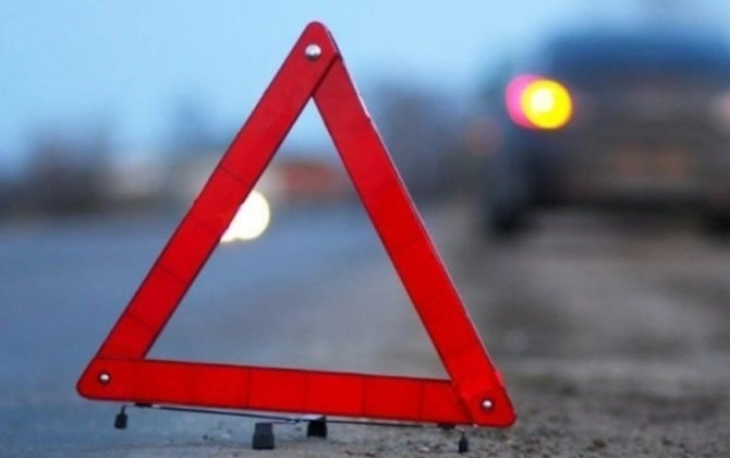 Qazaxda minik avtomobili "TIR"a çırpılıb, ölən var