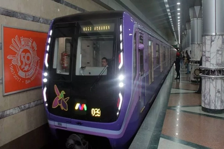 "Nizami" metrosundan bənövşəyi xəttə keçid olacaq