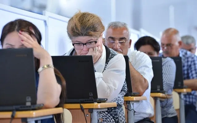 Direktorların işə qəbulu müsabiqəsinə sənəd qəbulunun müddəti uzadıldı
