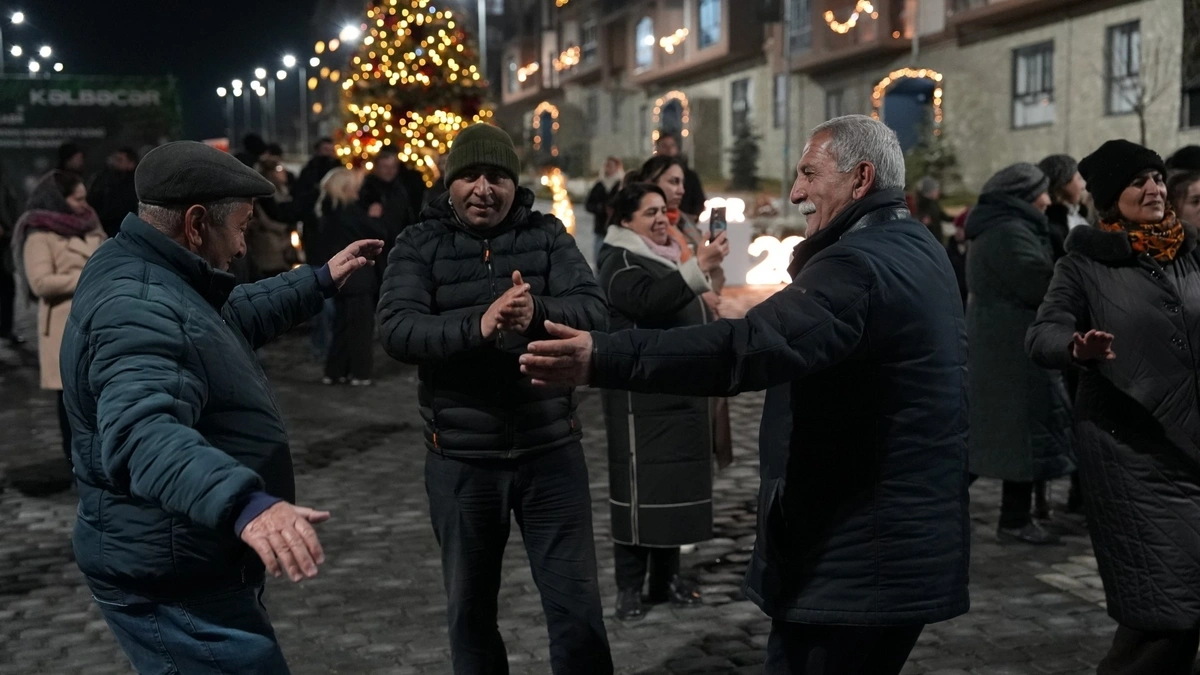 Kəlbəcərdə 32 il sonra ilk dəfə Yeni il tədbiri keçirilib - FOTOLAR