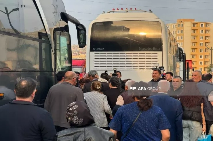 Zəngilan şəhərinə və Cəbrayılın Şükürbəyli kəndinə köç karvanları yola salındı - FOTO