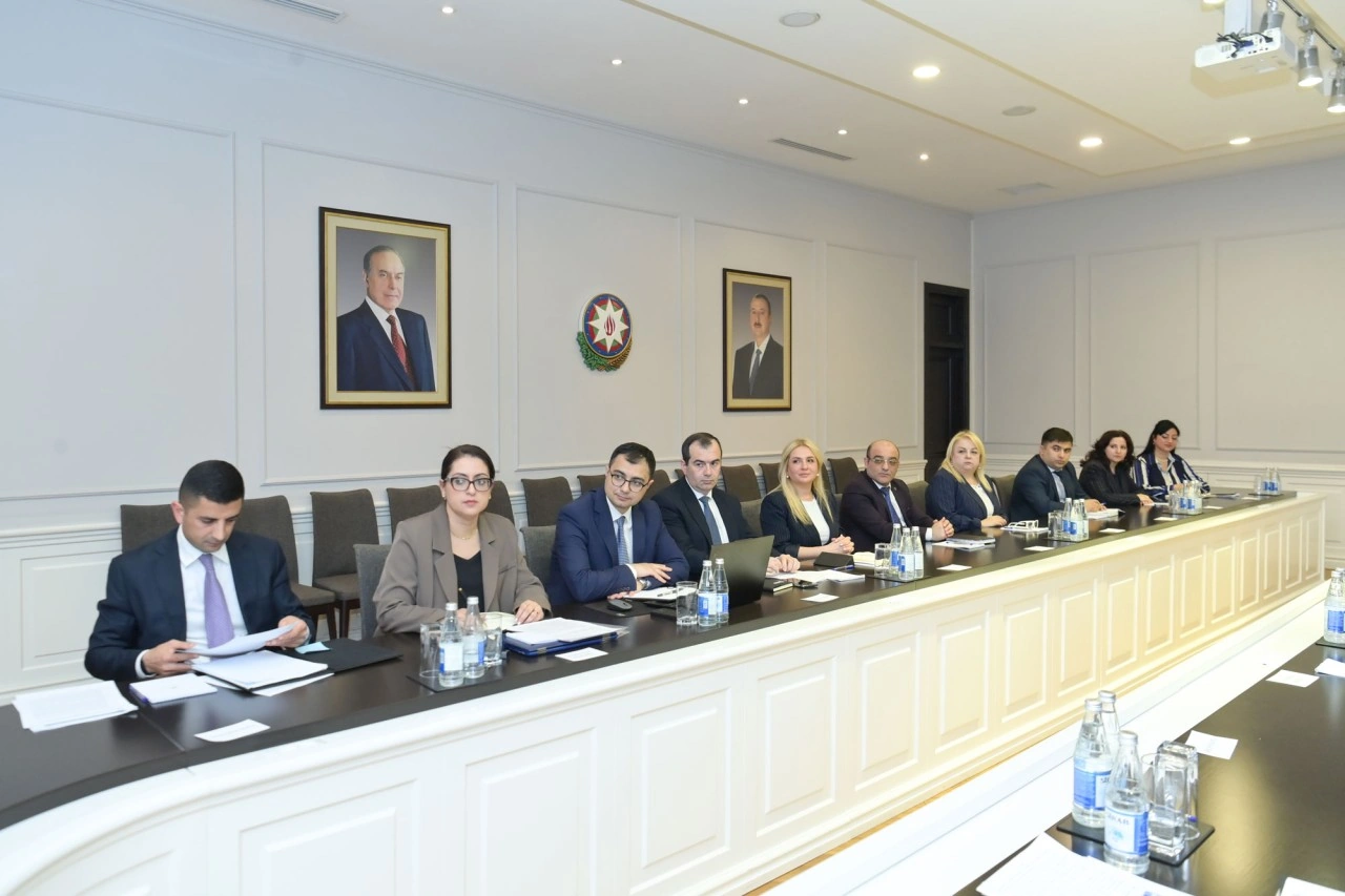 Emin Əmrullayev internat məktəblərinin direktorları ilə görüşdü - FOTO