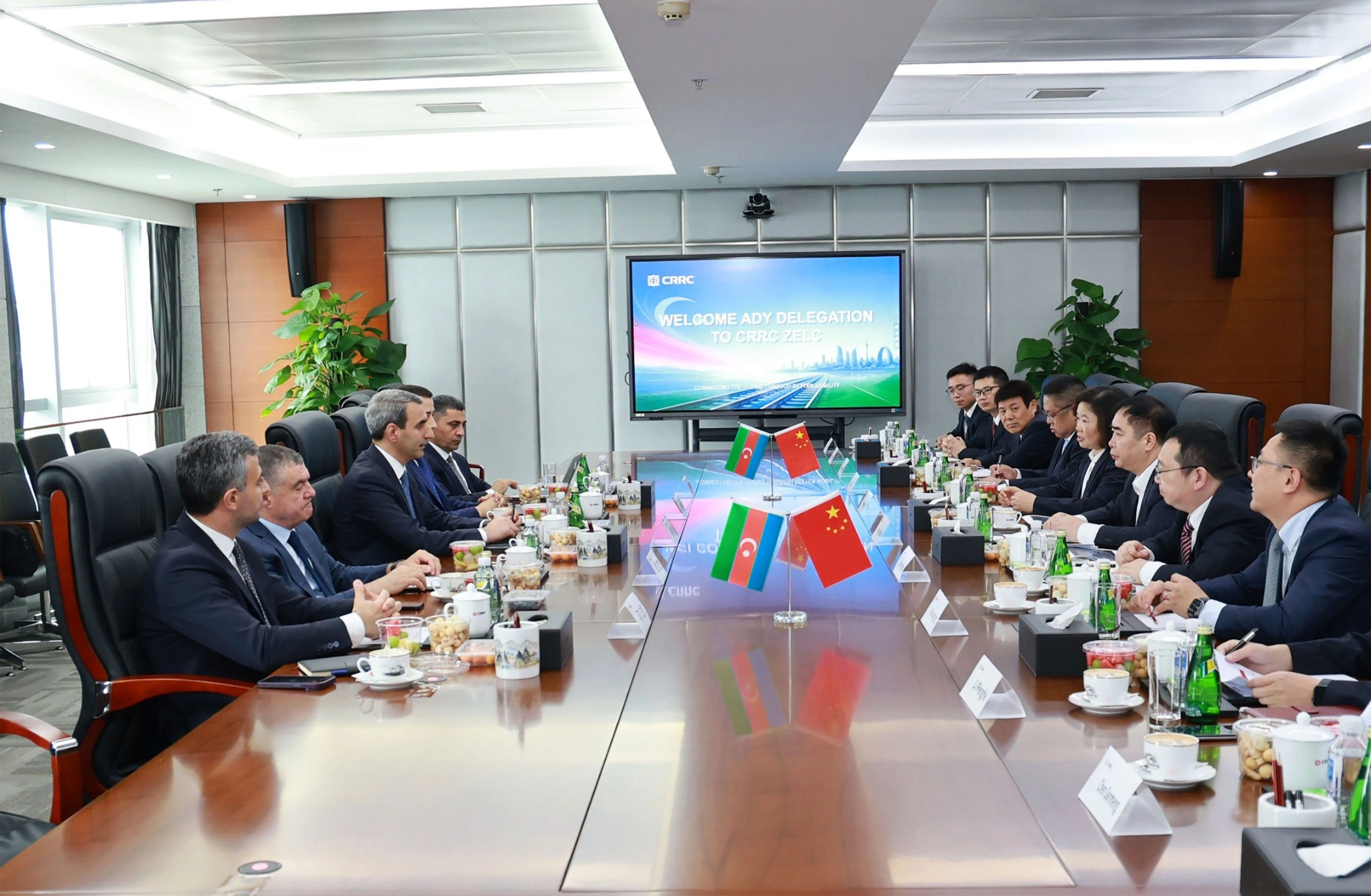 ADY Çindən yeni sərnişin qatarları və vaqonları almağı planlaşdırır - FOTO