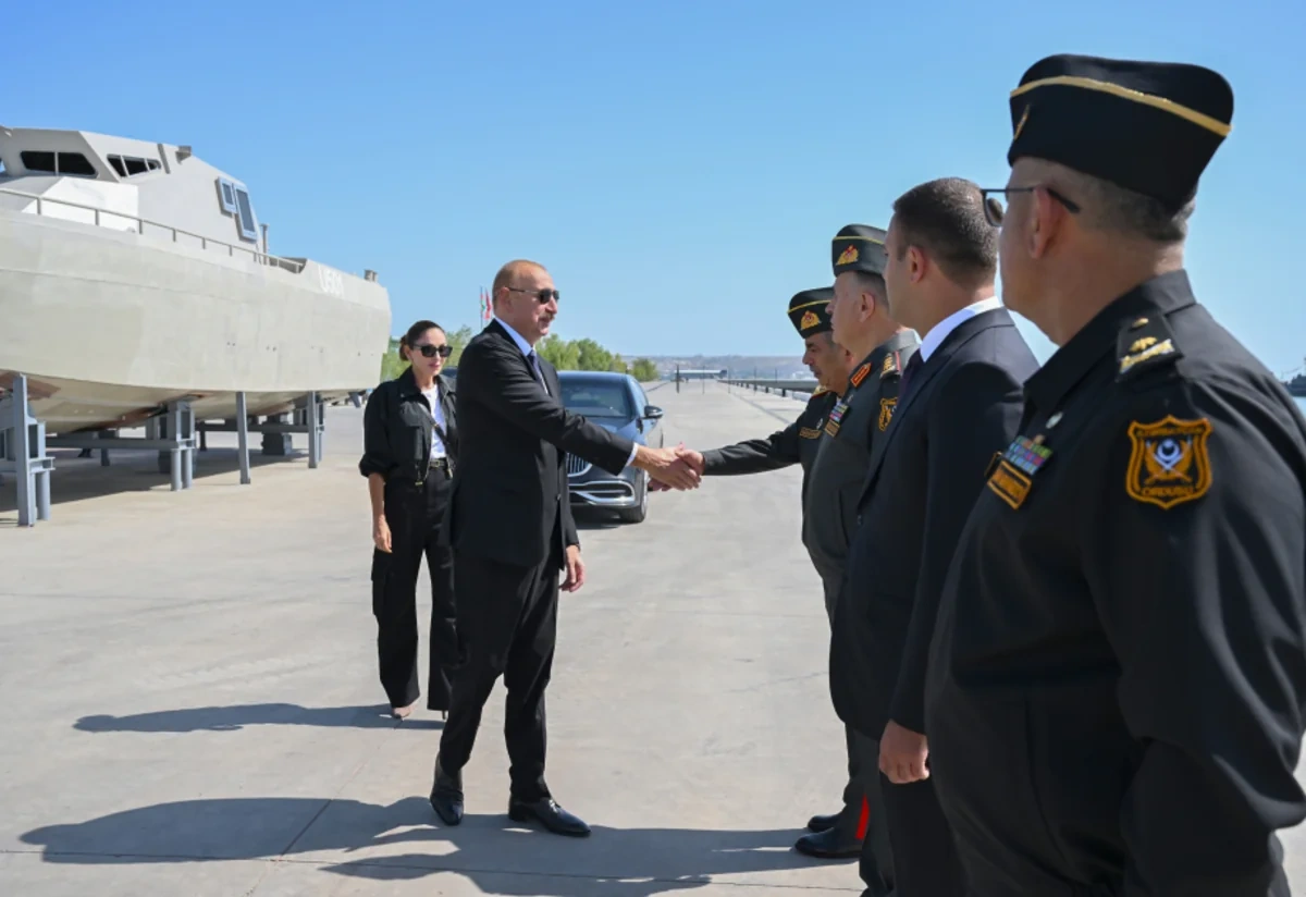 İlham Əliyev Hərbi Dəniz Qüvvələrində oldu - FOTOLAR