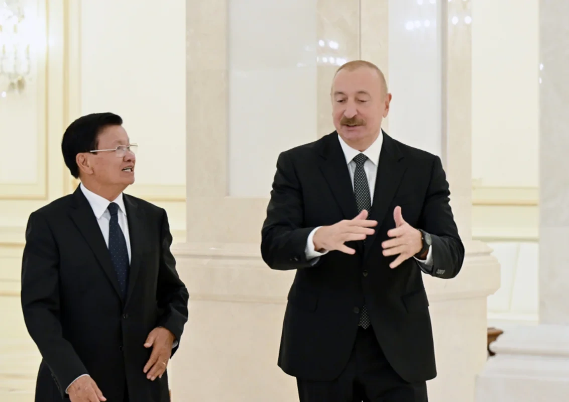 İlham Əliyevin adından Laos Prezidentinin şərəfinə rəsmi nahar verildi - FOTOLAR