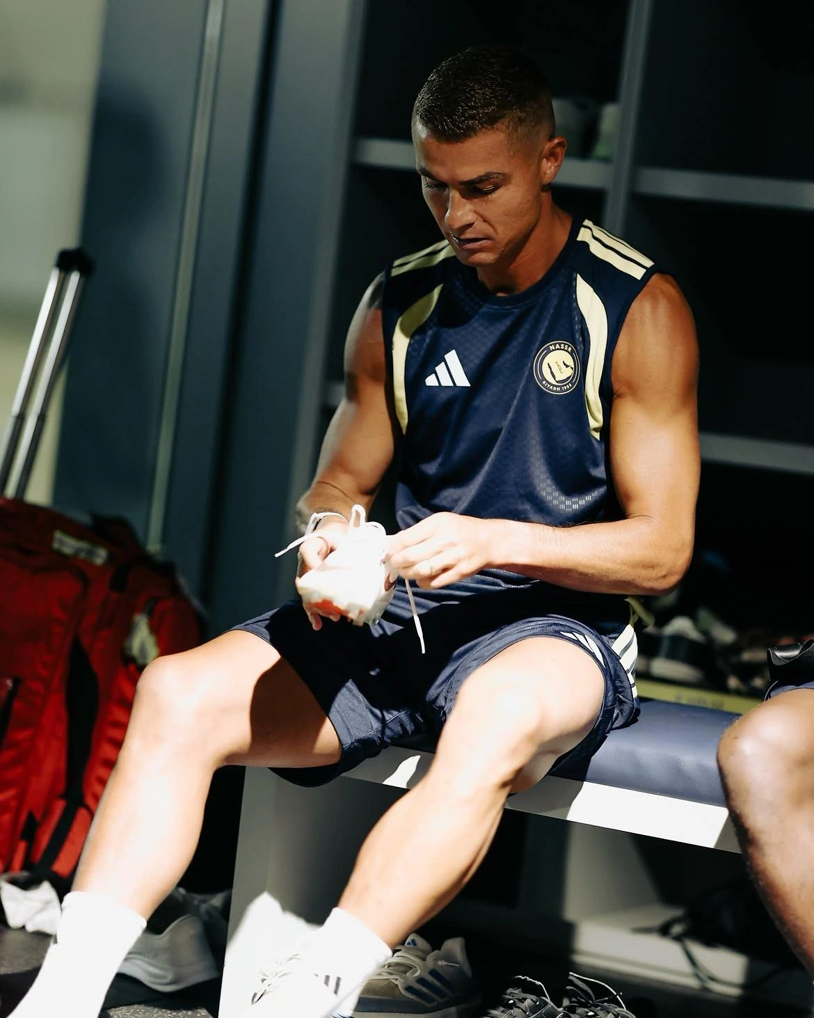 Ronaldo evlənən kimi görünüşünü dəyişdi - FOTOLAR
