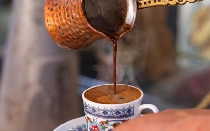Türk qəhvəsinə bir damla su əlavə edənlərin bildiyi o sirr