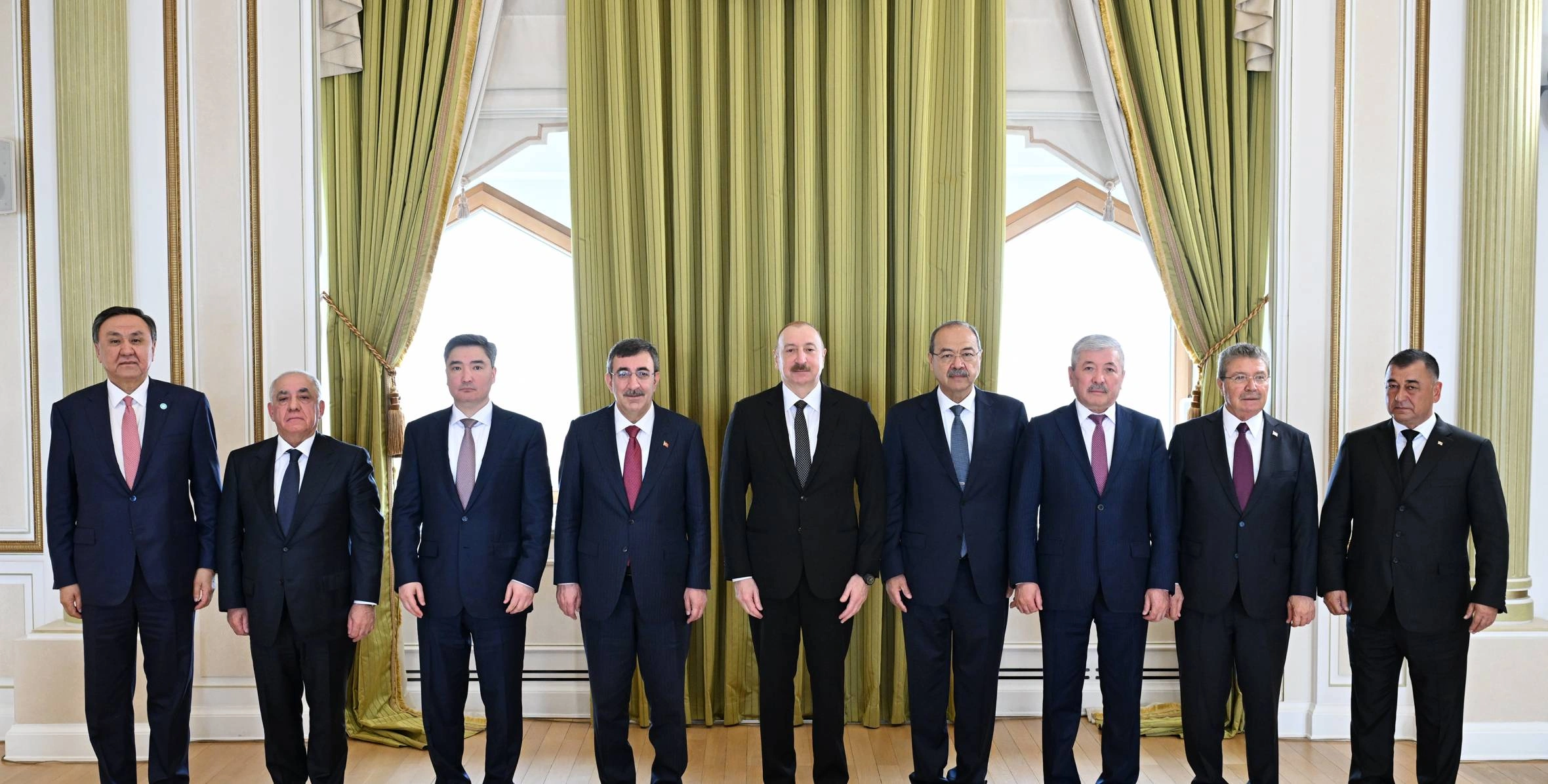 İlham Əliyev TDT-yə üzv dövlətlərin hökumət başçılarını qəbul etdi - FOTOLAR