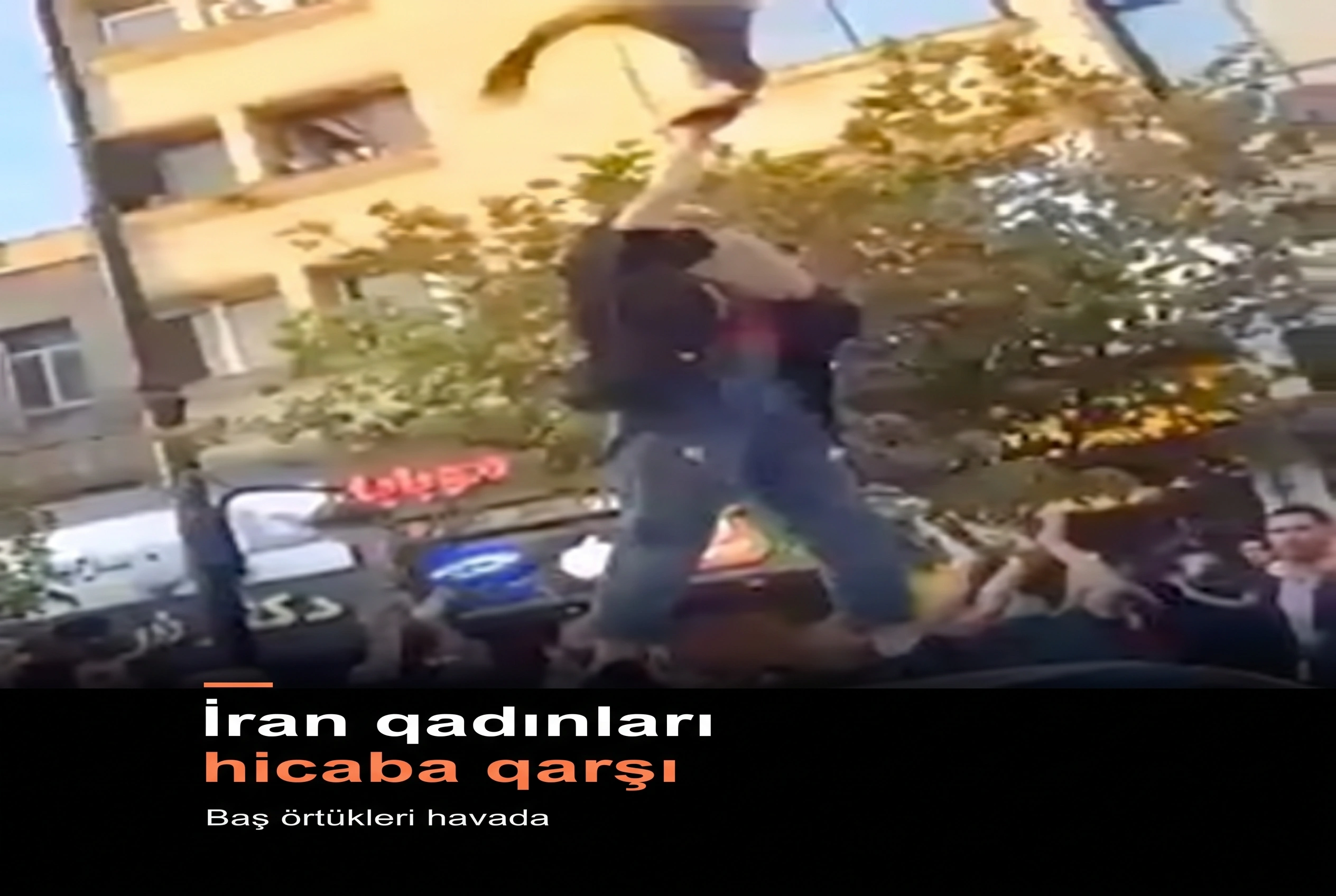 Zahid Oruc məktəblərdəki hicab məsələsindən YAZDI