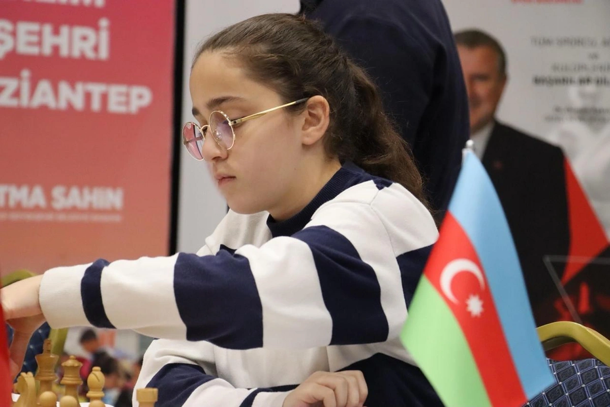 Azərbaycanın 16 yaşadək şahmatçıları türkdilli dövlətlər arasında yarışın qalibi olublar - FOTO