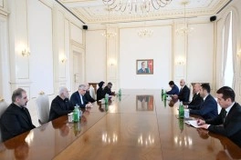 Prezident İlham Əliyev Baqir Qalibafın başçılıq etdiyi nümayəndə heyətini qəbul edib - FOTO