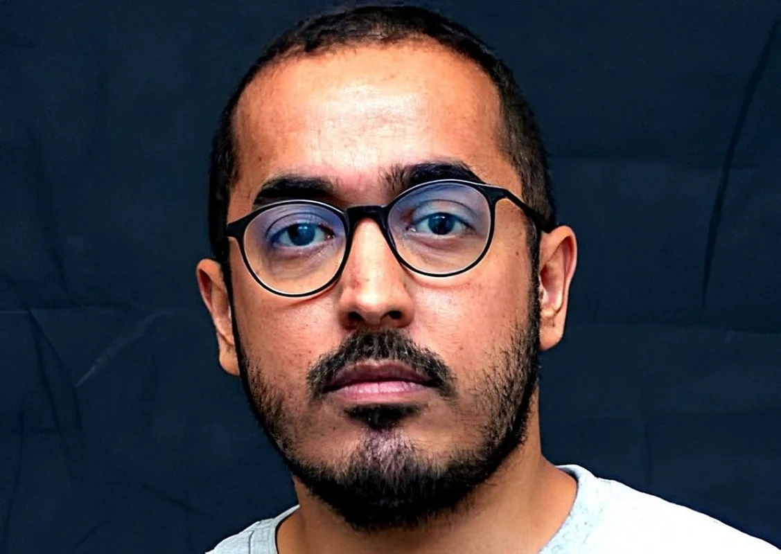 Araşdırmaçı jurnalist müəmmalı şəkildə yoxa çıxdı - FOTO
