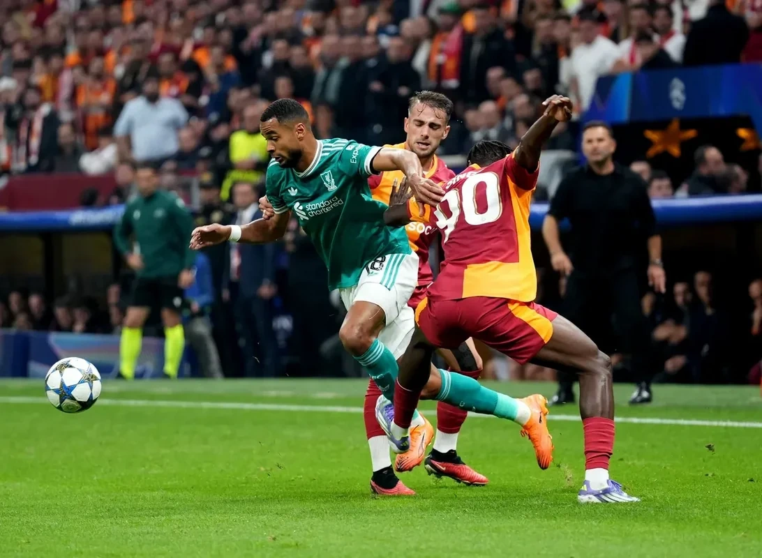 "Liverpul" - "Qalatasaray" matçının hakimləri bəlli oldu