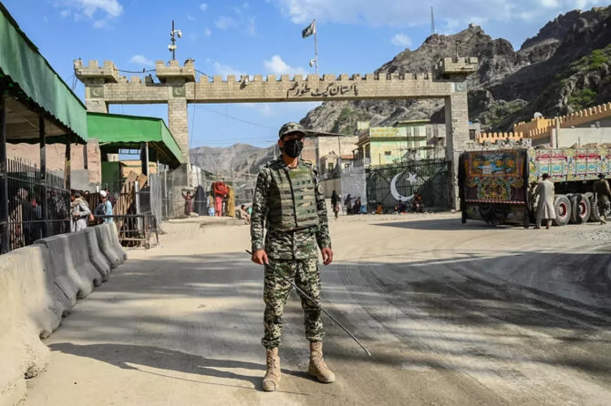 Pakistan Əfqanıstana yaşıl işıq yandırdı: Humanitar dəhliz açıldı