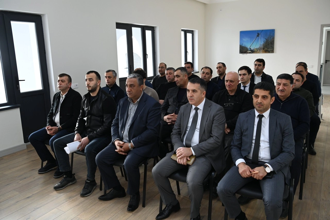 “Azərişıq” nümayəndələri Xankəndində sahibkarlarla görüş keçirib - FOTOLAR