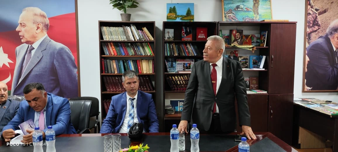Qarabağ döyüşçüsü, şəhid atası Əkbər Rüstəmovun kitabının təqdimatı keçirildi - FOTO