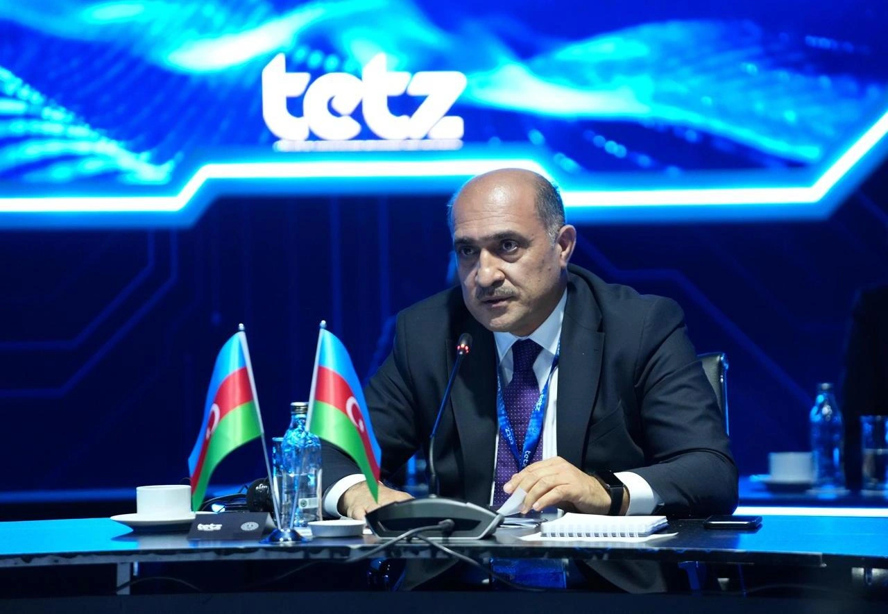 Nazir müavini İdris İsayev Türkiyə Təhsil Texnologiyaları Zirvəsi və Sərgisində çıxış edib - FOTO