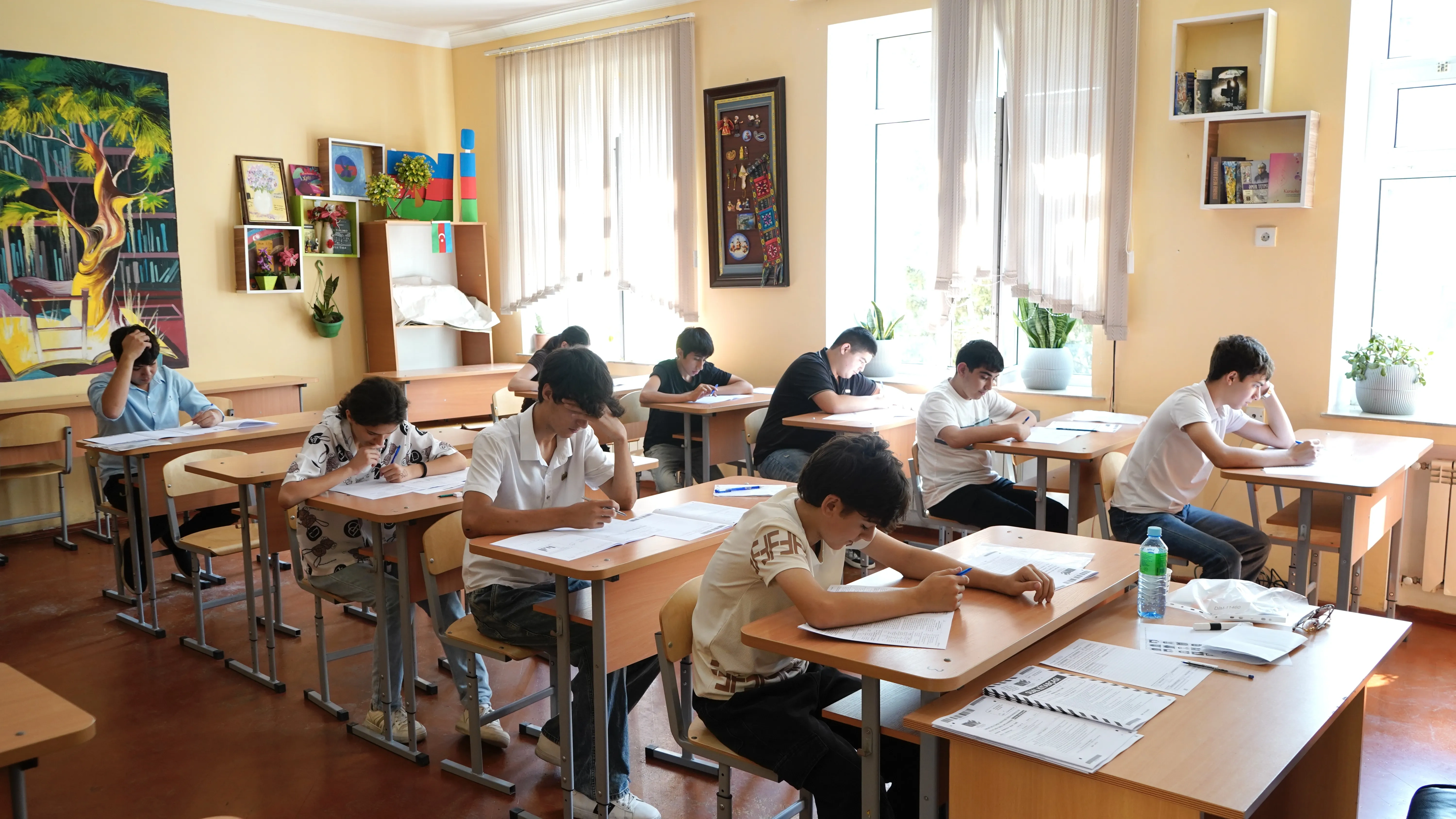 DİM bu şəxslər üçün əlavə imtahan keçirdi