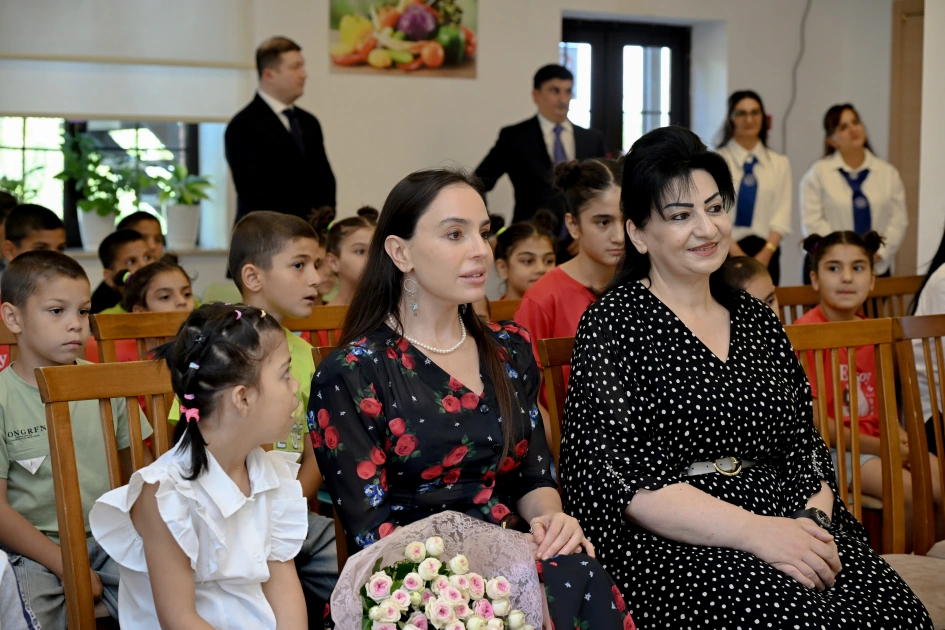 Leyla Əliyeva Şəkidə Uşaq evi sosial xidmət müəssisəsinin sakinləri ilə görüşdü – FOTO
