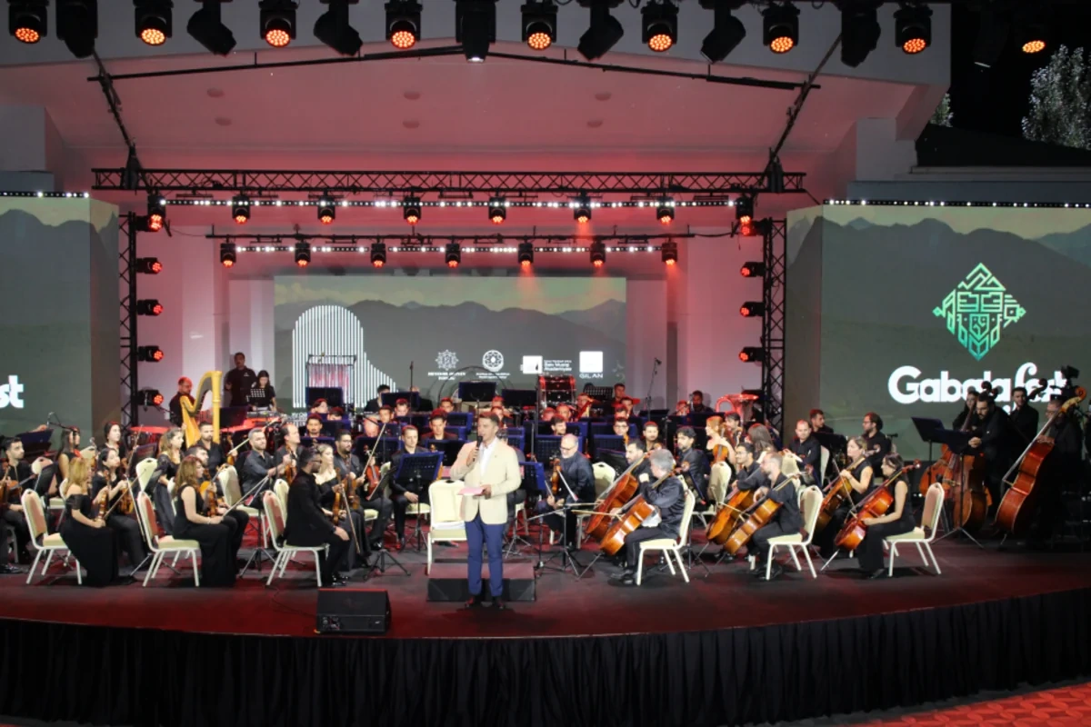 İlk dəfə Qəbələ Festivalında Azərbaycan kinofimlərindən musiqilər səsləndirilib - FOTO