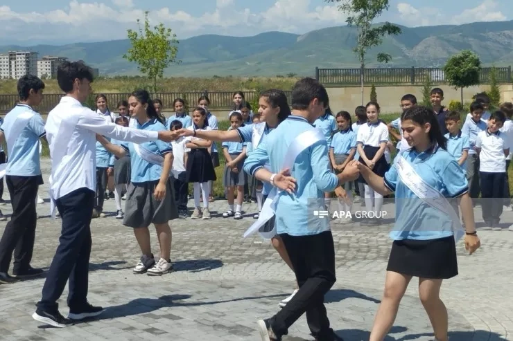 Ağdam və Füzulidə 33 il sonra "Son zəng" keçirildi - FOTO