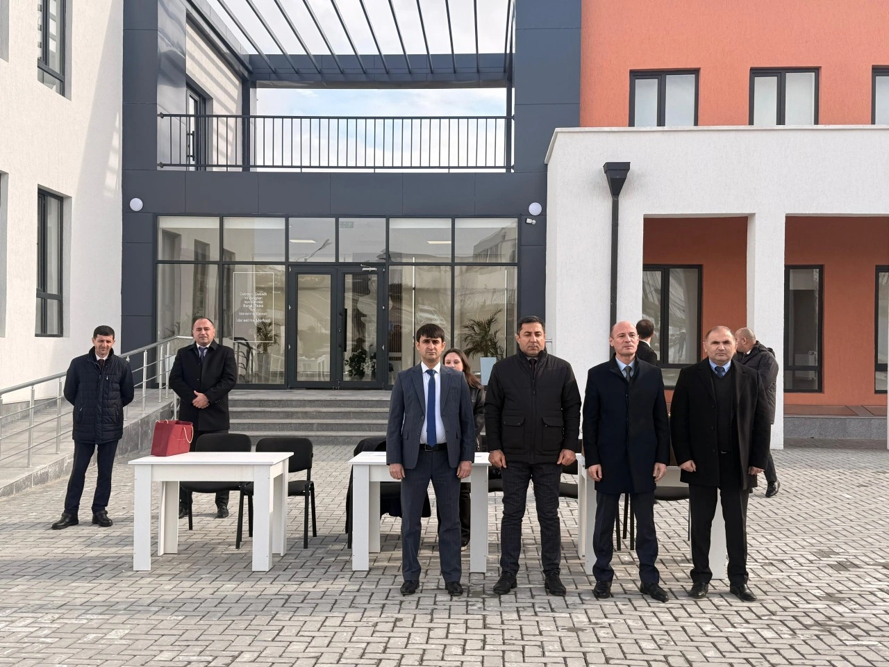 Cəbrayıl rayonunun Horovlu kəndinə çatan ailələrə evlərinin açarları təqdim olundu - FOTO