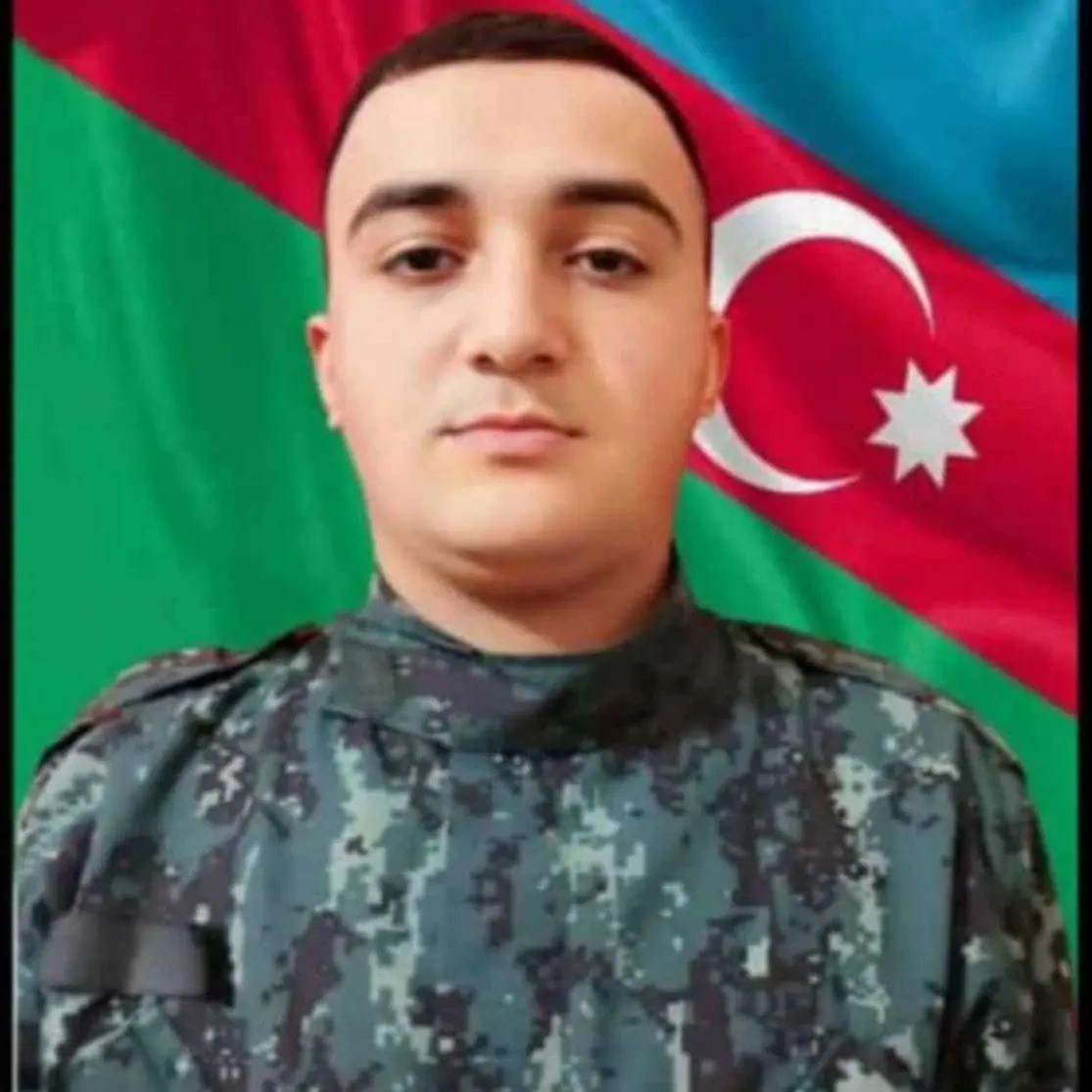 Prezident ildırım vuran hərbçiləri də təltif etdi