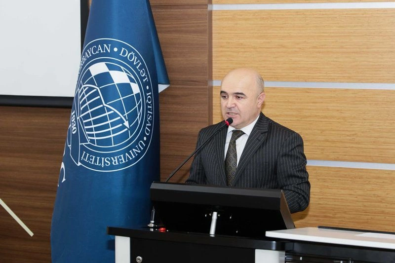 “Azərbaycan iqtisadiyyatının investisiya absorbsiyası” kitabının təqdimat mərasimi keçirilib - FOTO