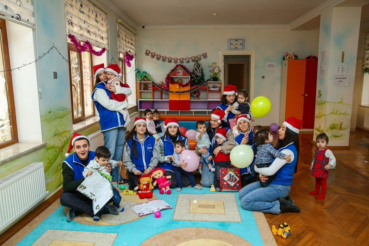Leyla Əliyevanın təşəbbüsü ilə bir sıra uşaq müəssisələrində Yeni il tədbiri keçirilib - FOTO