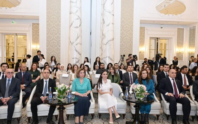 Leyla Əliyeva “Qızların təhsilinə dəstək” layihəsinin II Məzun Günündə iştirak etdi - FOTO