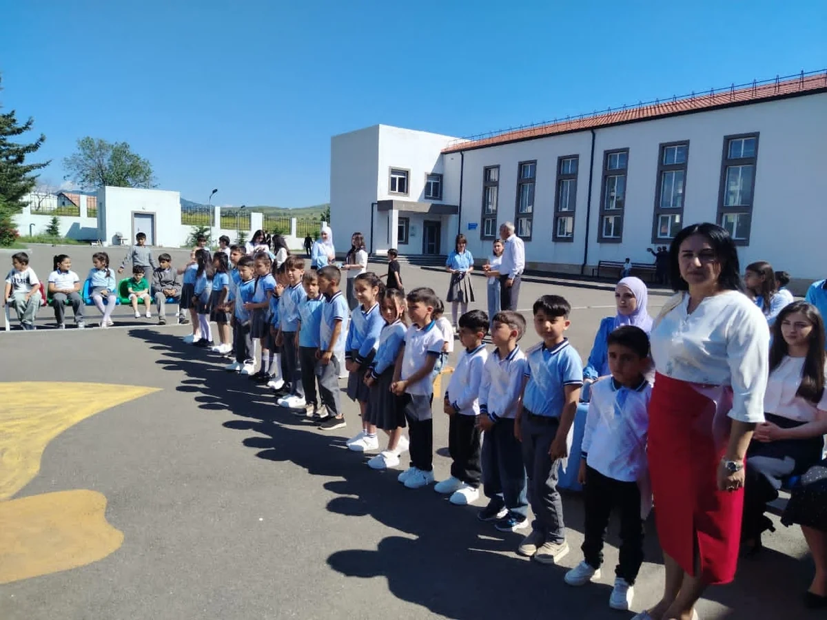 Xankəndi, Xocalı və Ağdərə məktəblərində "Son zəng" çalındı - FOTO