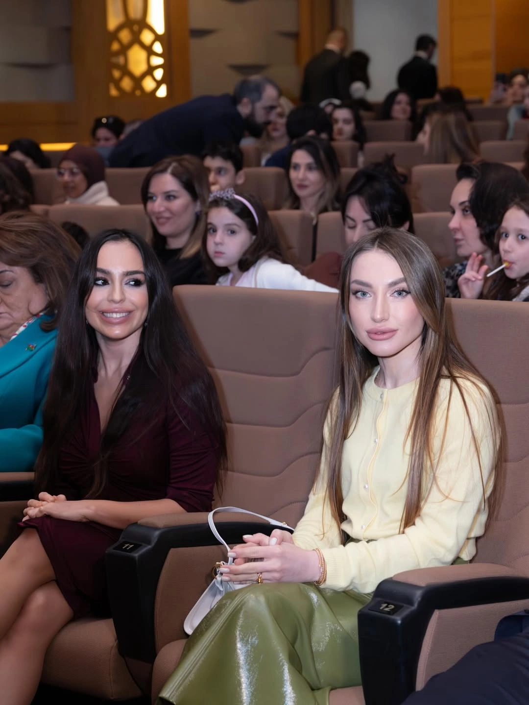 Prezidentin qızı və gəlininin film təqdimatından - FOTO