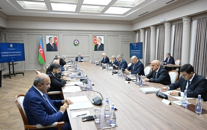 İqtisadi Şuranın növbəti iclası keçirilib