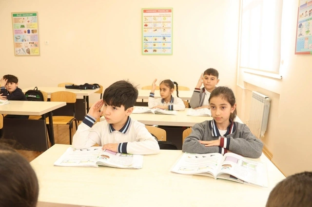 Xankəndi, Ağdam və Xocalıda təhsil müəssisələrində ilk dəfə dərslərə başlanıldı - FOTO