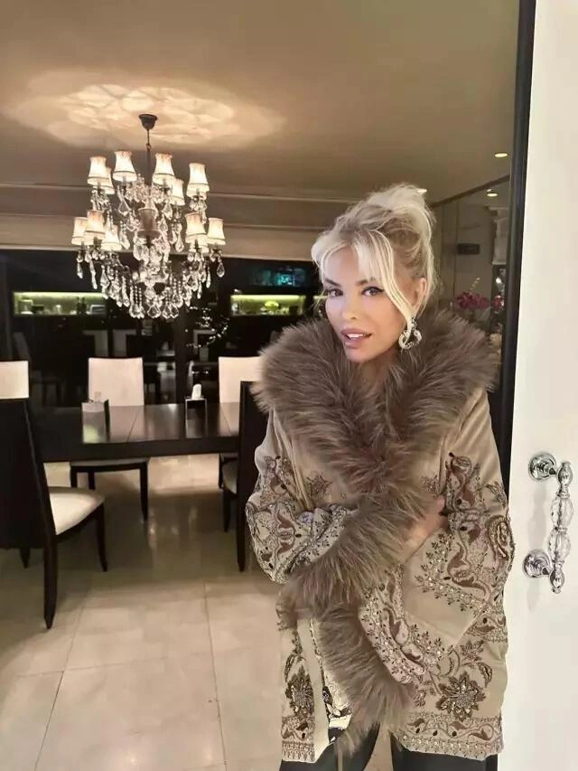 Kim deyər ki, 80 yaşı var? - FOTO