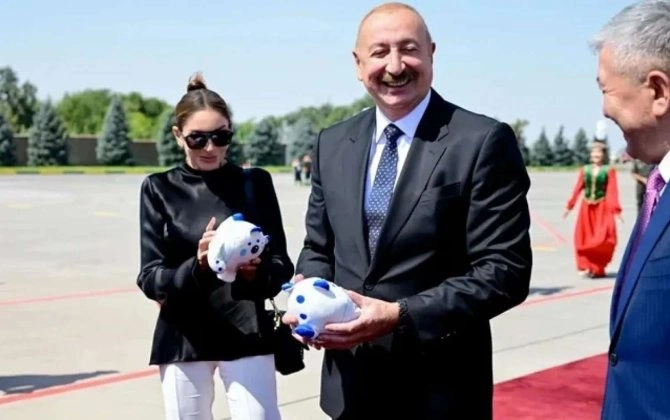 Prezident və birinci xanıma verilən hədiyyə nədir? - FOTO