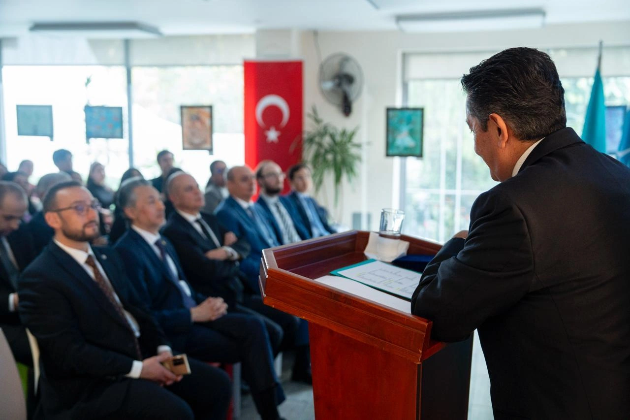 Meksikada “Türk dilləri ailəsi: ilk yazılı mətnlərdən müasir dövrə qədər” mövzusunda konfrans keçirilib - FOTO