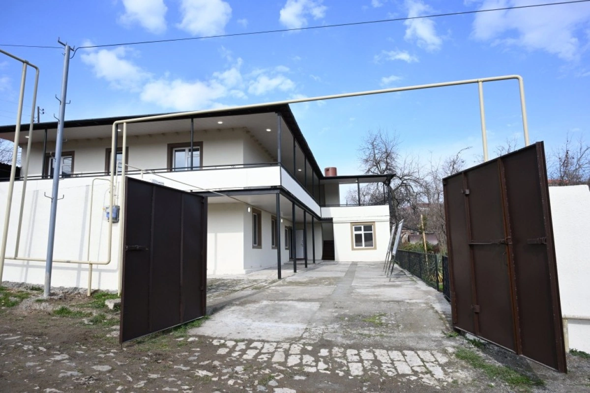 Əlaqələndirmə Qərargahının üzvləri Xocavəndin Quzeyxırman kəndində aparılan təmir-bərpa işləri ilə tanış olublar - FOTO