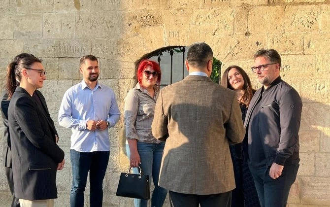 Bosniya və Herseqovina Nazirlər Şurasının sədr müavini İçərişəhəri ziyarət edib - FOTO