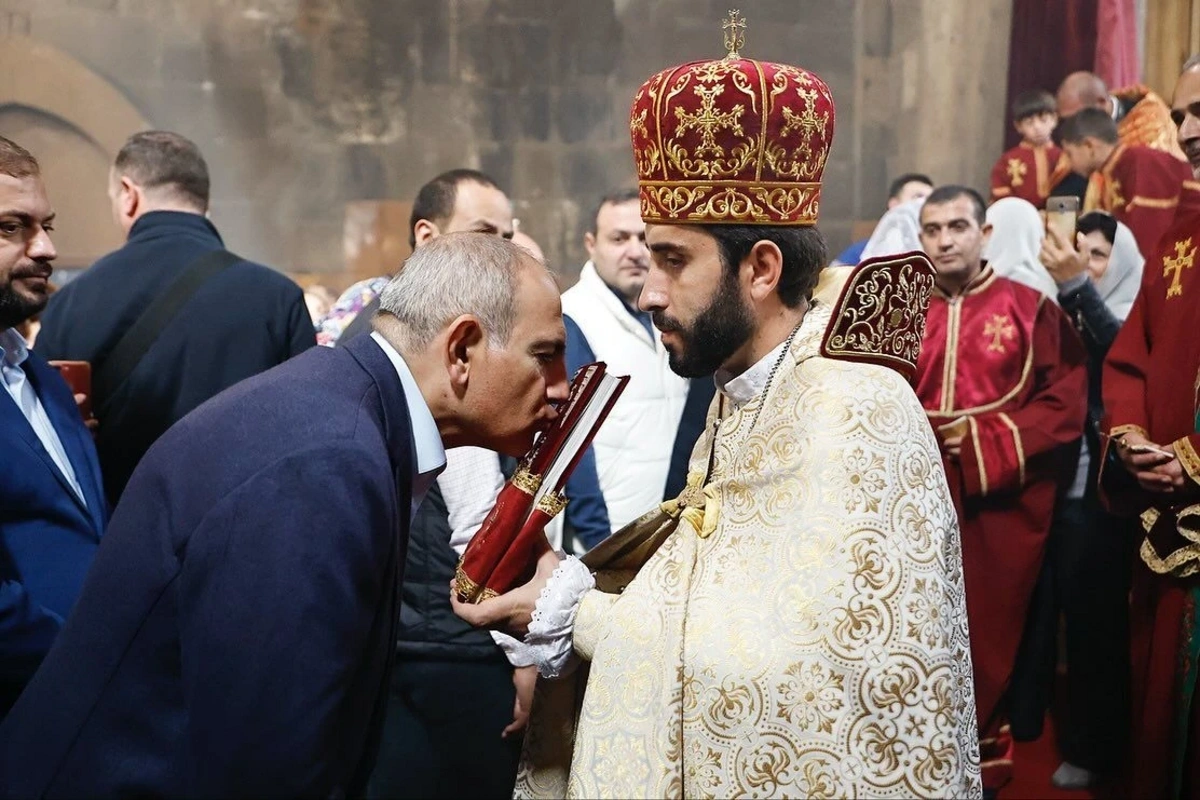 Paşinyanın katolikosla bağlı planı və regionda sülh: "Ermənilərin iddia etdiyi həvarinin məzarı Azərbaycan ərazisindədir"