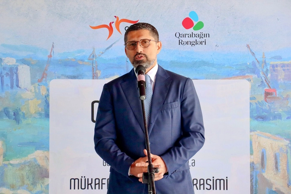 QDF “Qarabağın Rəngləri” (2026) layihəsində iştirak edən gənc rəssamları mükafatlandırdı